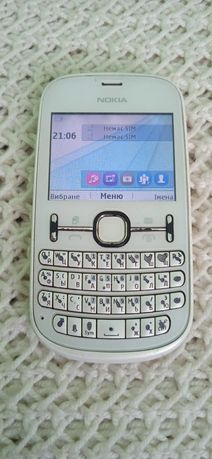 Телефон Nokia Asha 200