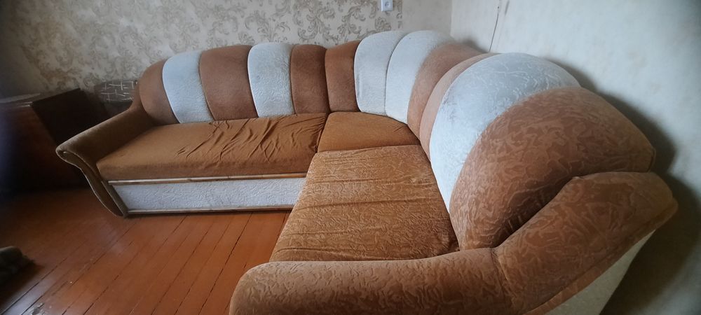 Кутовий диван розкладний