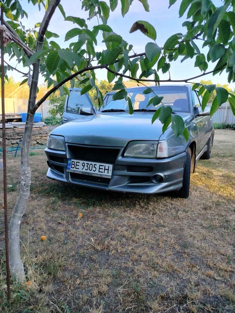 Opel kadet , опель кадет , 1.4 відмінний стан!