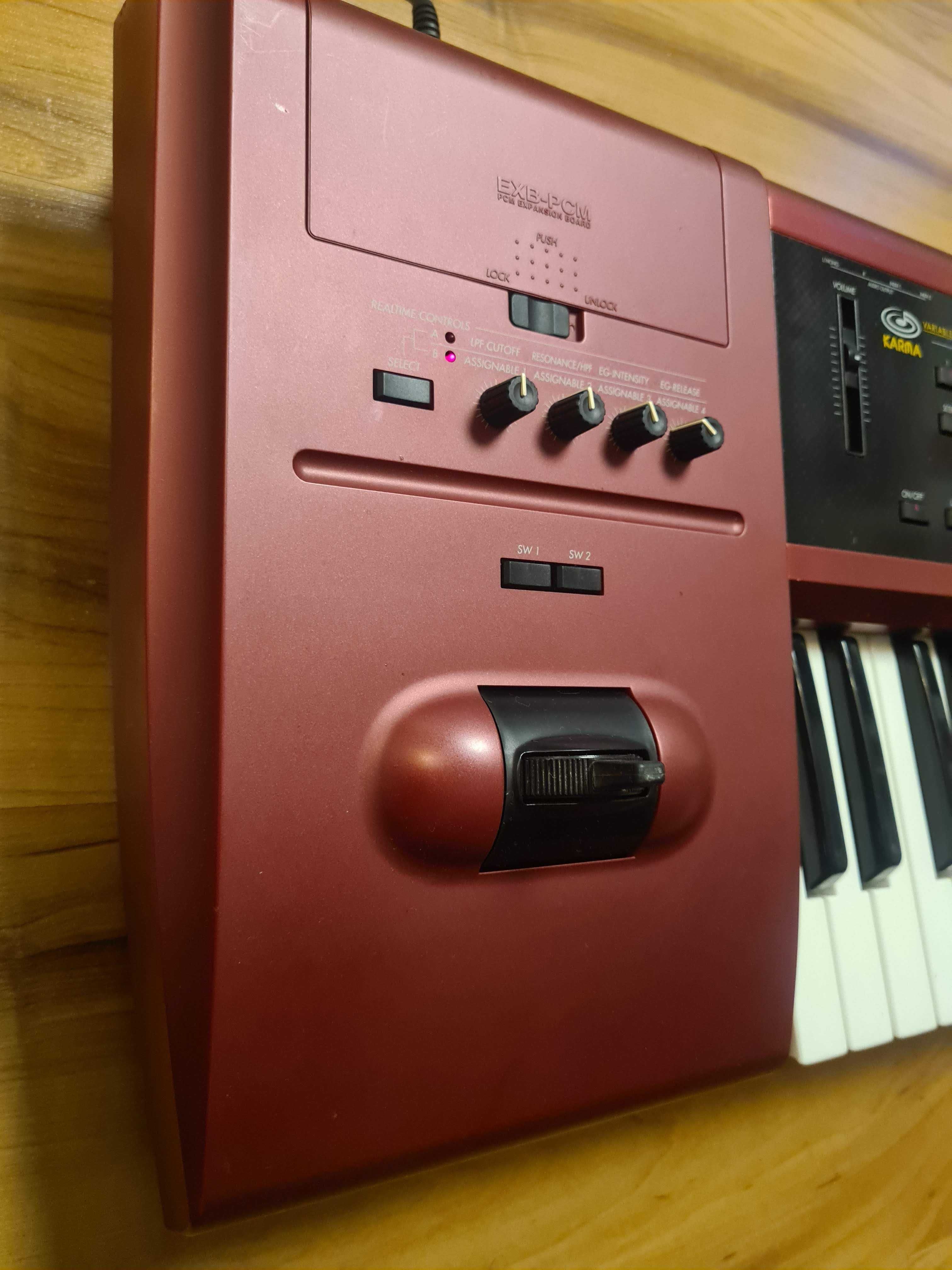 Korg Karma + rozszerzenie EXB-PCM04 Dance Extreme!