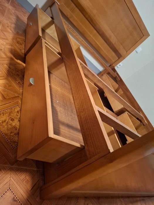 Cama de Casal em bom estado