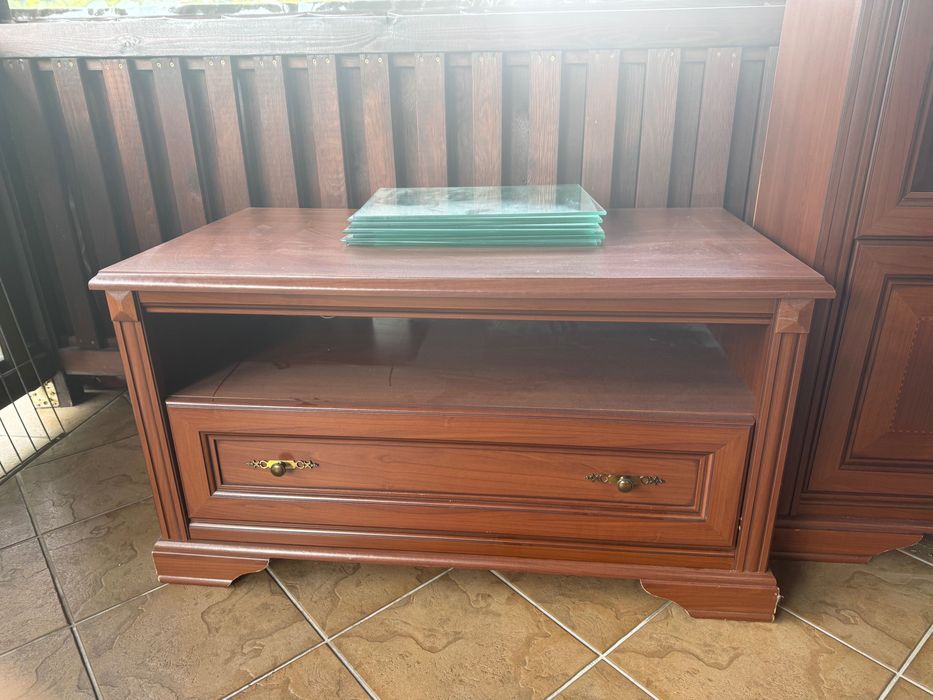 Sprzedam zestaw mebli