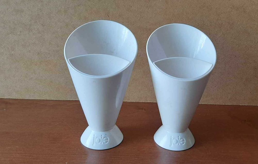 Pojemniki rożki kubki białe plastikowe na frytki, przekąski (2 sztuki)