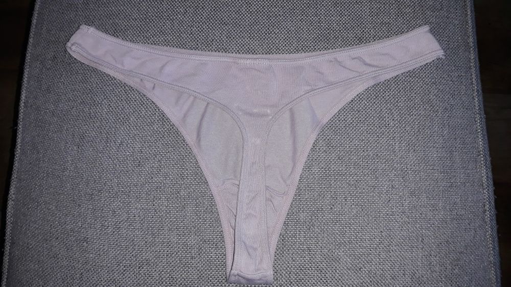 Majtki stringi rozmiar S/M kolor brudny róż