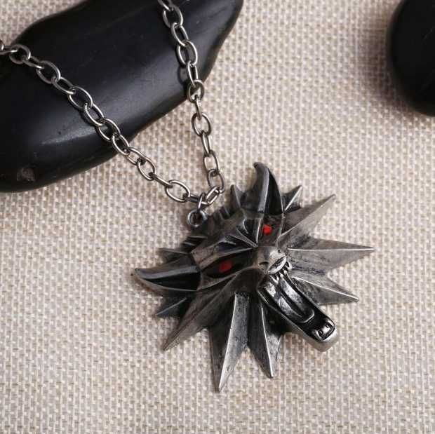 MEDALION Szkoła Wilka WIEDŹMIN Czerwone Oczy Naszyjnik Amulet GERALT