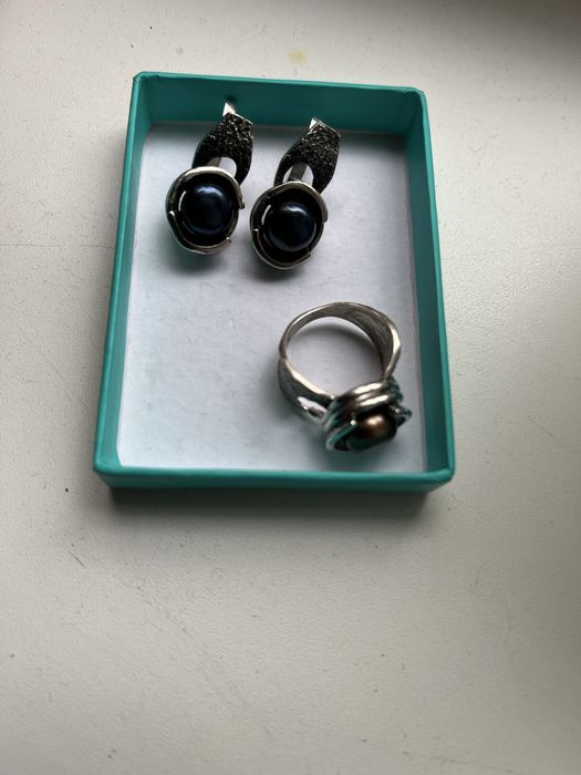 Серебряный комплект с черным жемчугом от «Ирида В»