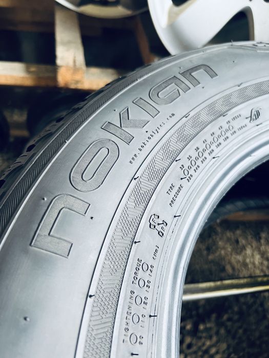 Шини Резина Зимові 235 65 17 Nokian WR SUV3 [1818] 4шт