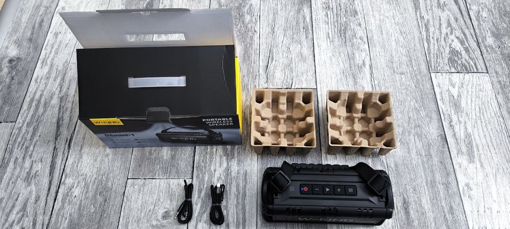 Nowy Głośnik mobilny W-KING D8 mini, Bluetooth, NFC, wodoodporny