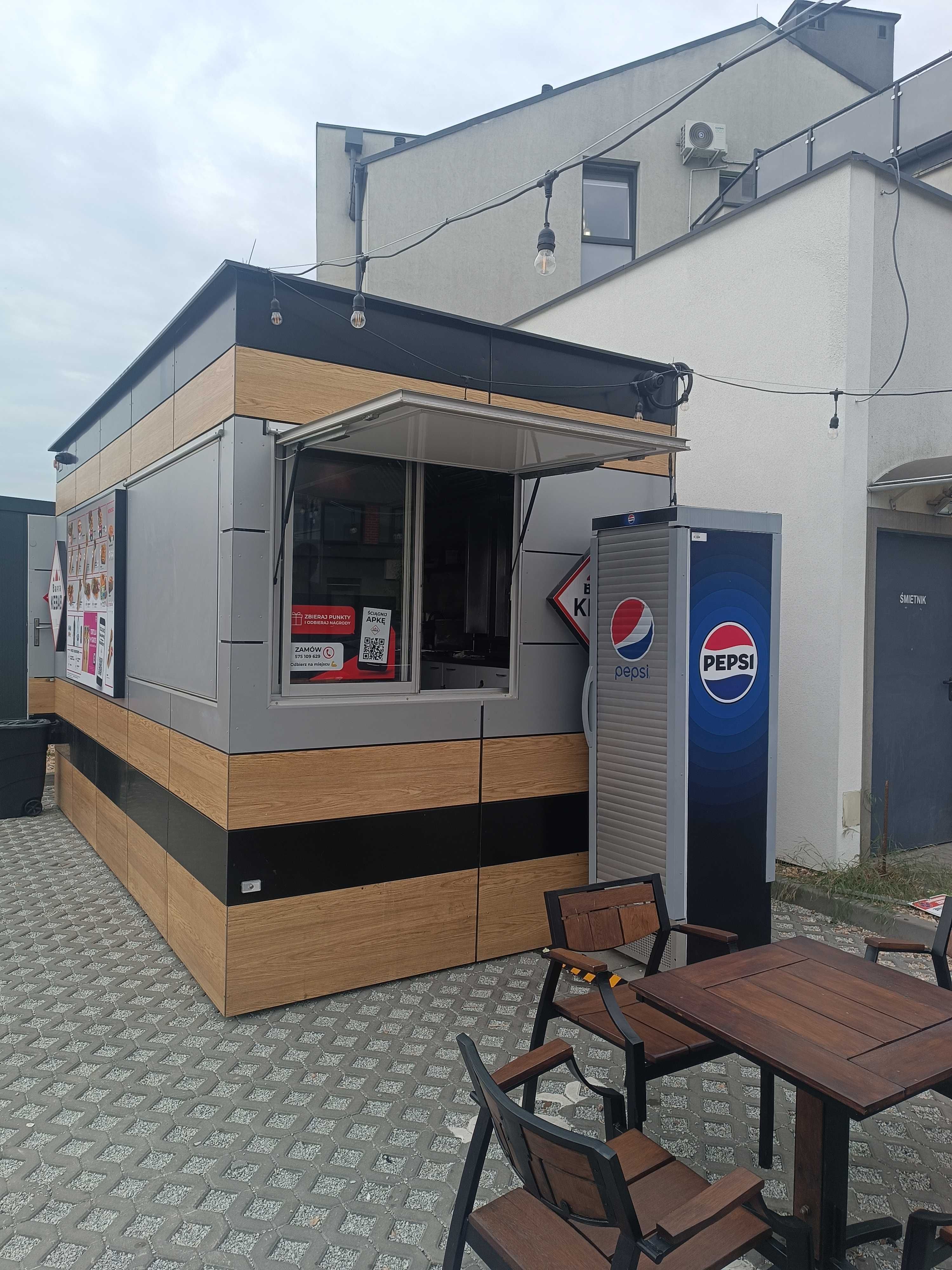 Przyczepa gastronomiczna/ Kebab/Gotowy biznes