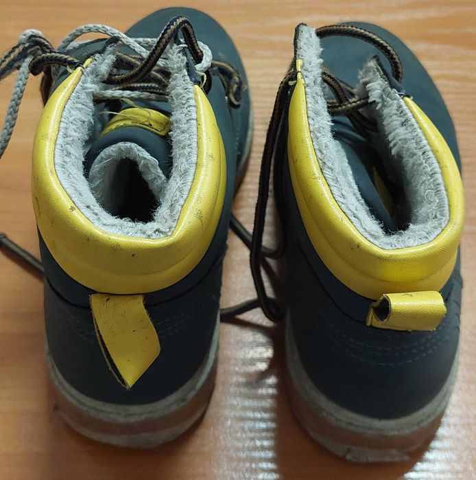 Buty zimowe chłopięce r. 32