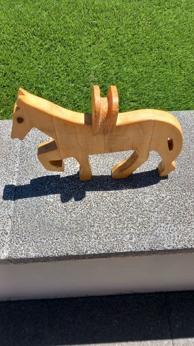 Excelente Brinquedo novo de madeira