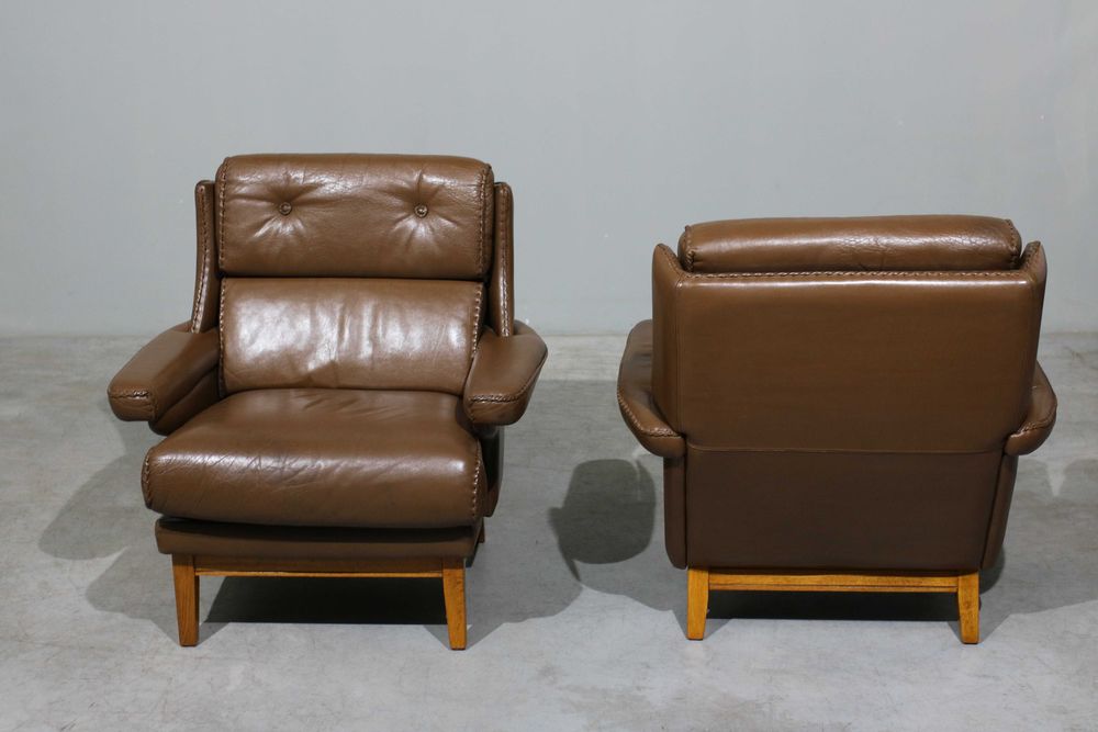 Par de poltronas Aage Christiansen em couro | Design Dinamarquês