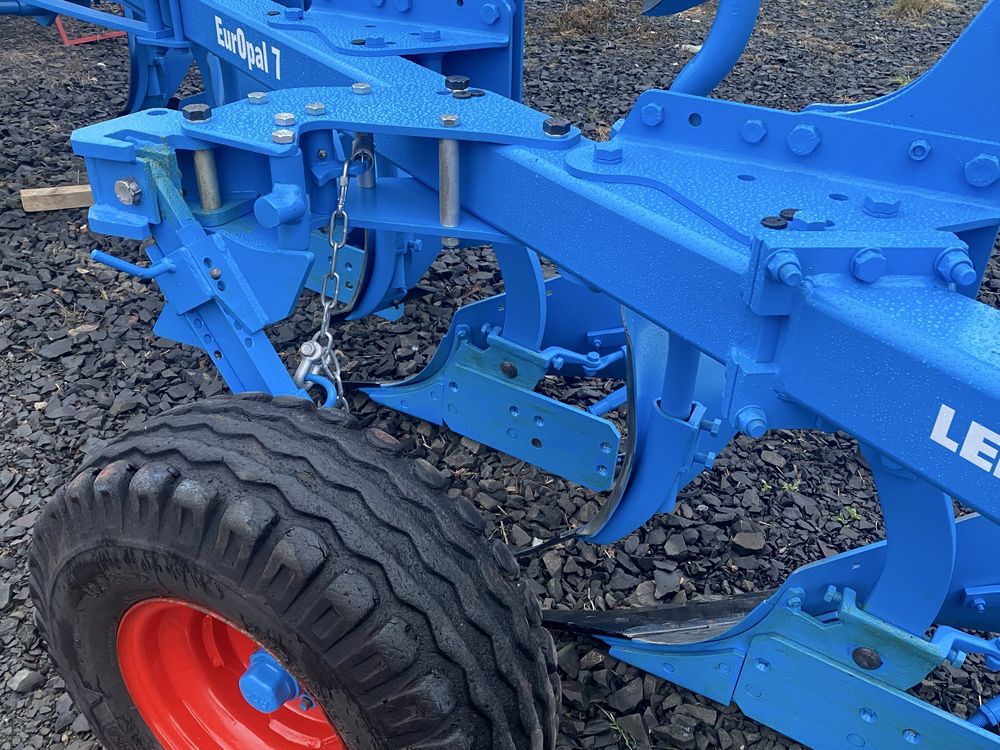 Плуг оборотний навісний 5ти корпусний. Lemken Europal 7,4+1