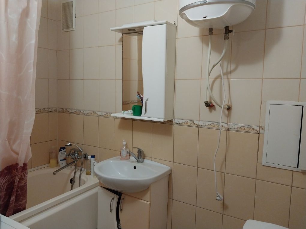 Продам 2-х кімнатну квартиру