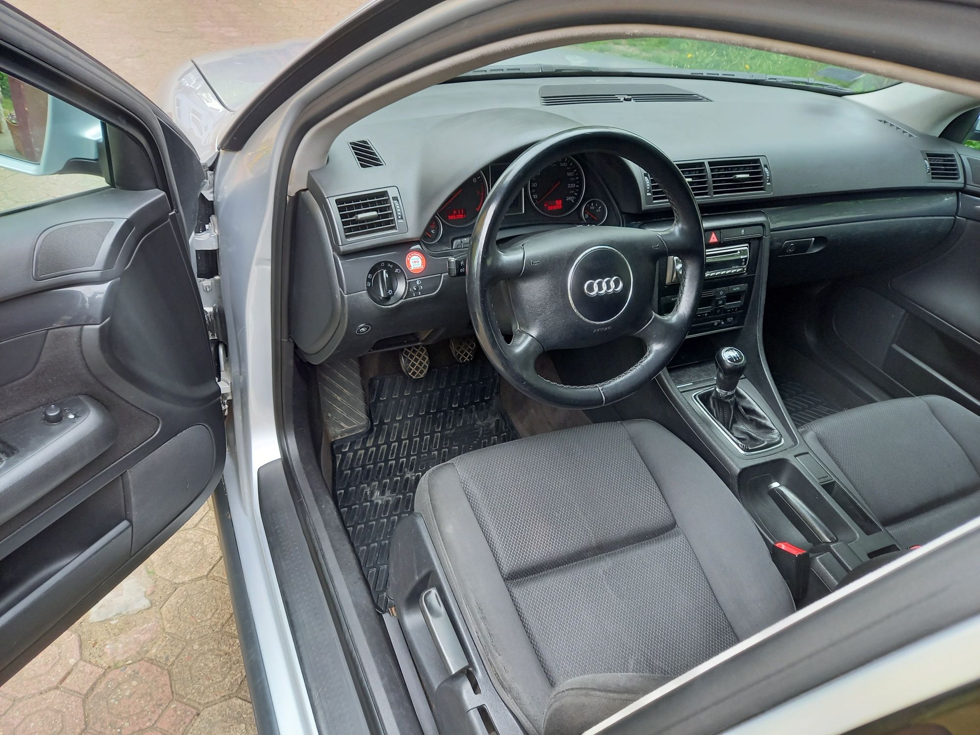 Audi A4B6 2.0 benzyna + LPG