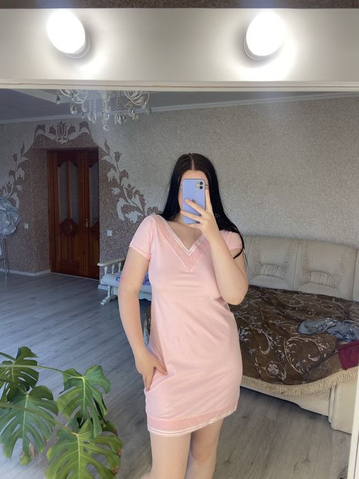 Тенісна сукня