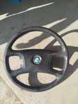 Volante BMW 320.