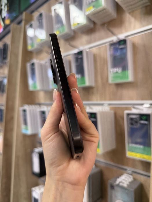 Used IPHONE 16Pro 512 Black Titanium Neverlock Костюшка,5 igrand