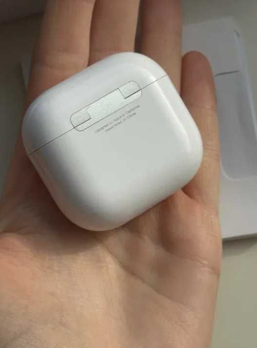 AirPods4  z  (ANC)