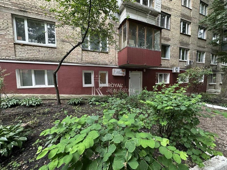 Продаж Офісу центр Шевченківський метро КПІ 219 м2 з фасадним входом