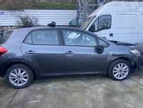 Toyota Auris para peças