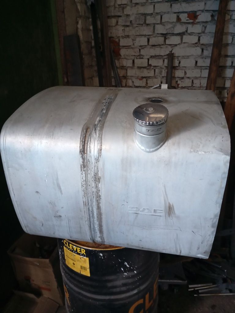 Паливний бак 300л