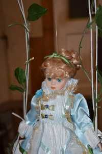 керамічна лялька підвісна (на качелях)