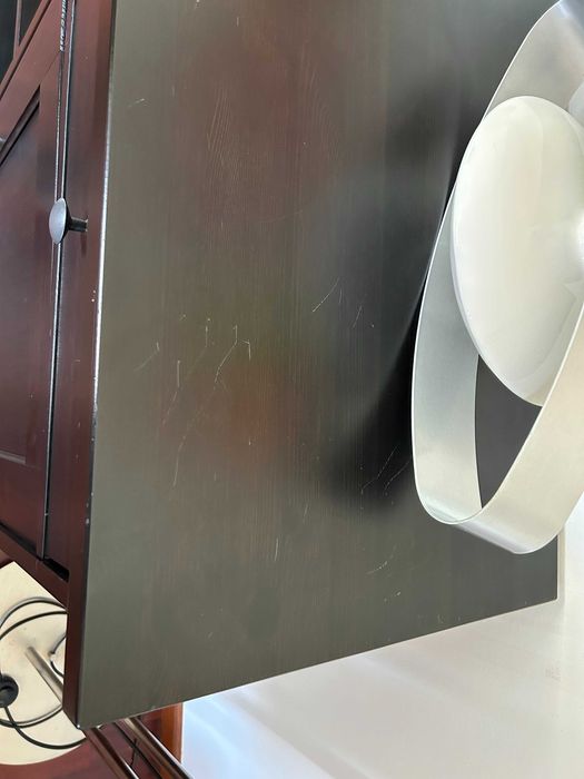 Aparador IKEA STORNAS, com bom estado de conservação