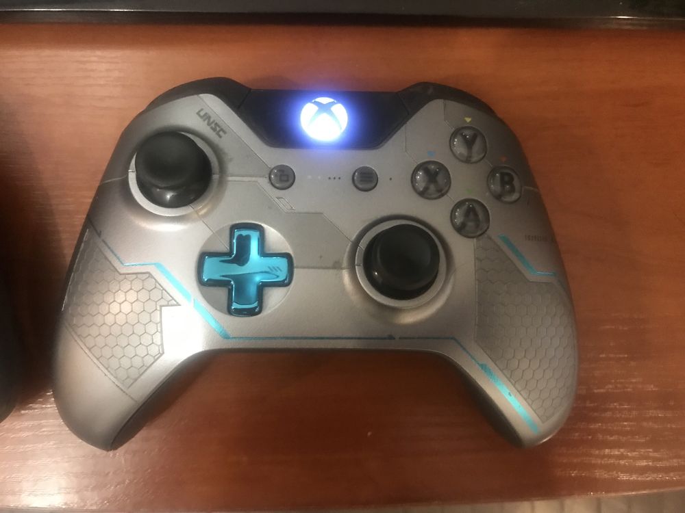 Xbox one limited edition 1tb