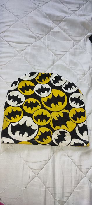 Ładna czapeczka wiek 9 -13 lat Stan bardzo dobry