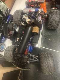 Traxxas revo 3.3