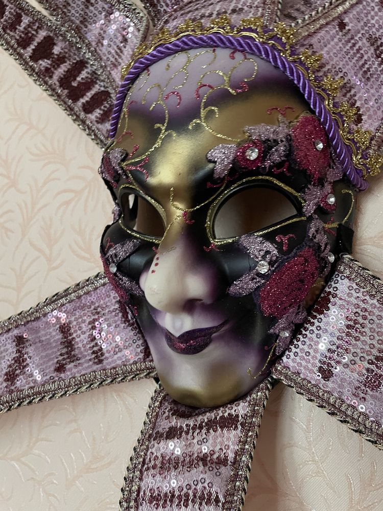 Венецианская  маска