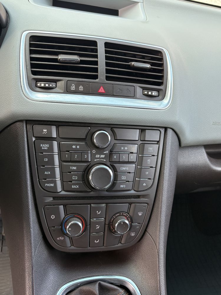 Opel Meriva B COSMO – 2011 – 1.4 Turbo 120KM – Benzyna