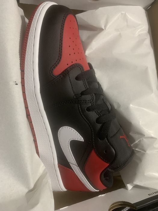 Air jordan 1 low,vermelhas,pretas e brancas.Calça 38.50