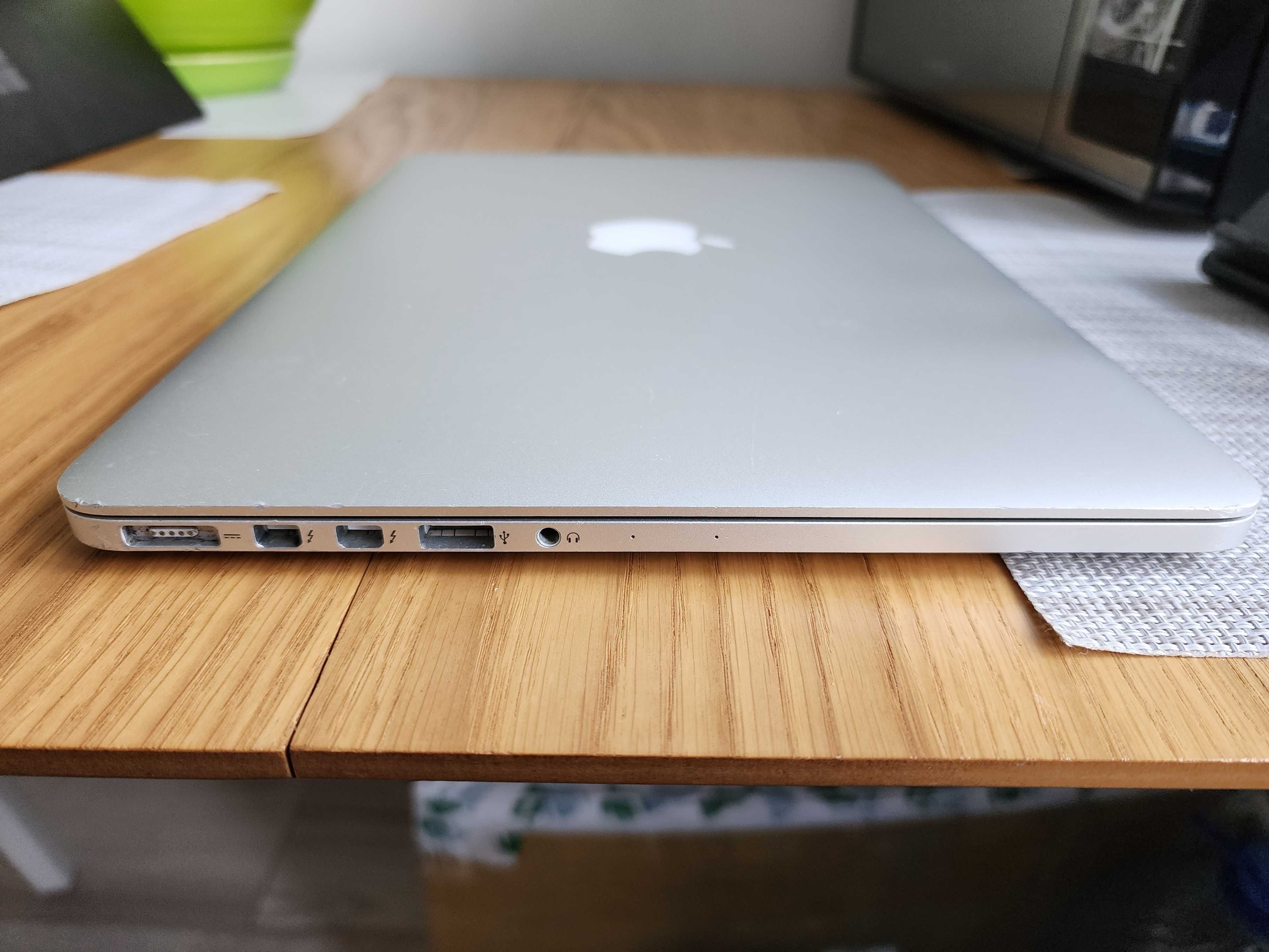 Apple A1502 MacBook Pro Retina 13.3" 2015 (A1502) 2560x1600