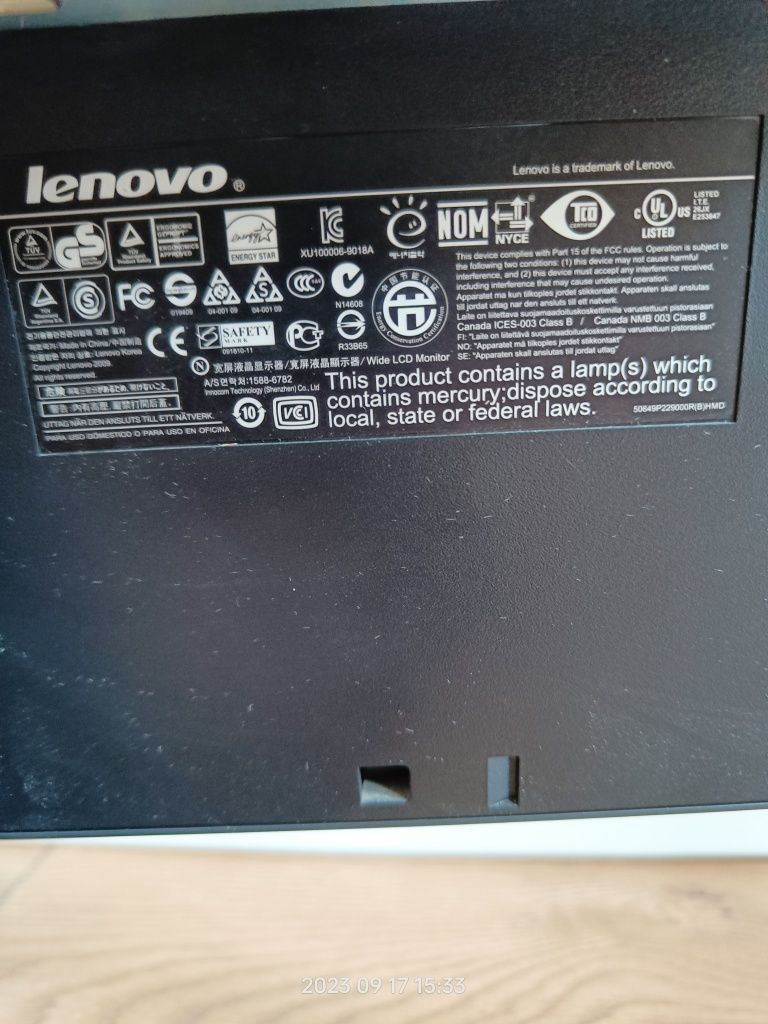 Monitor Lenovo i Samsung