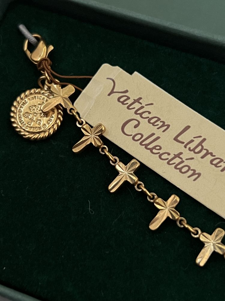 Вінтажний браслет  з колекції бібліотеки Ватікана