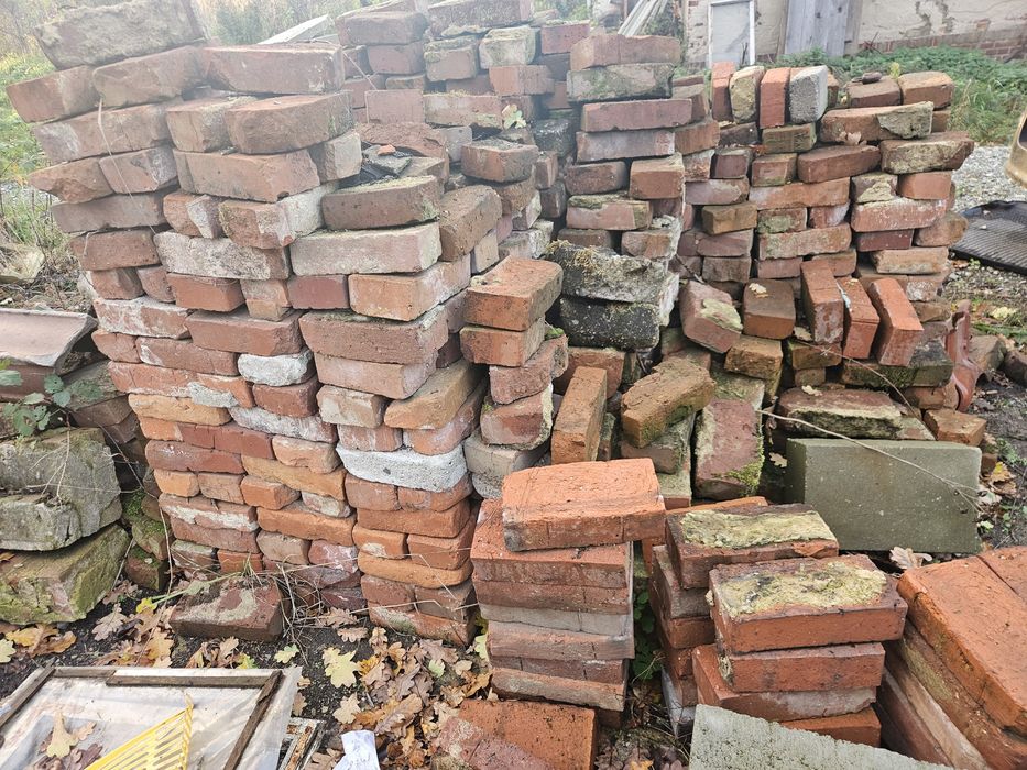 Rezerwacja do 10 listopada. Oddam cegłę poniemiecką