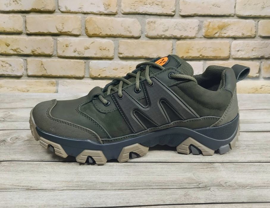 Кожаные кроссовки Merrell  44.45р.