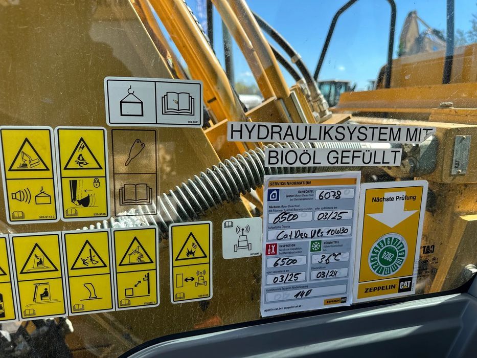Caterpillar 323