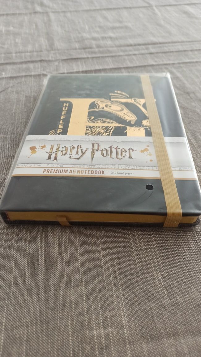 Notebook A5 Premium Harry Potter Hufflepuff Foil