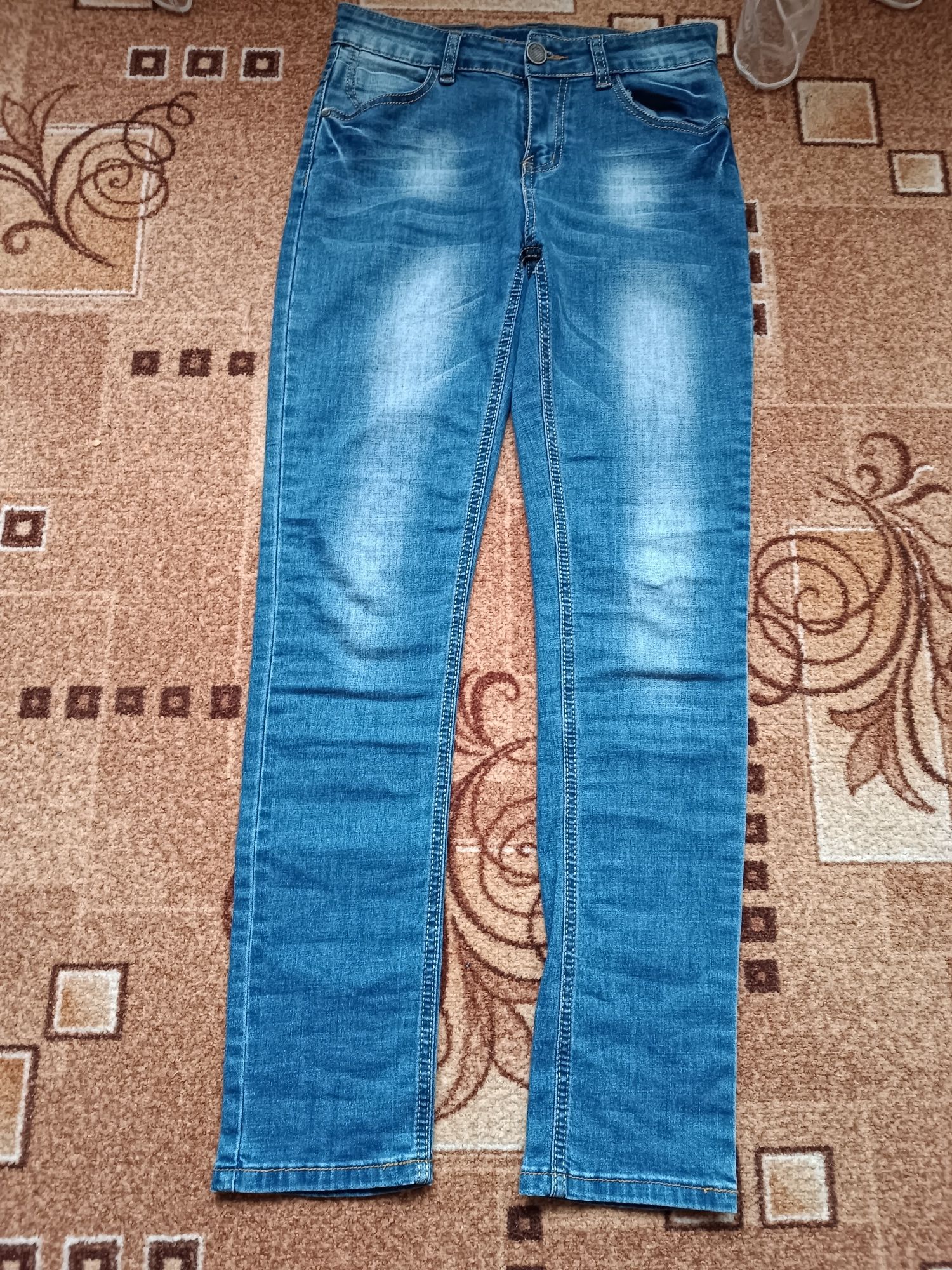 Жіночі джинси  29розмір