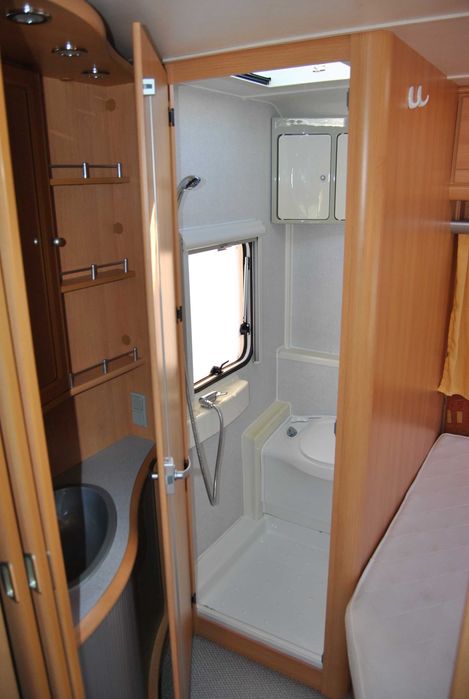 TEC 490 4osobowa! Łóżko francuskie! Prysznic! WC Ogrzewanie DMC1300kg!