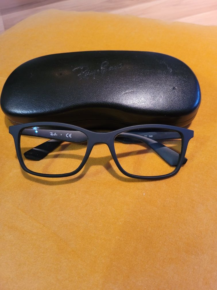 Oprawki męskie Ray Ban model 7047