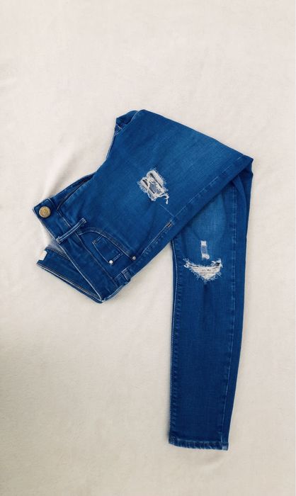 River Island Molly spodnie z dziurami