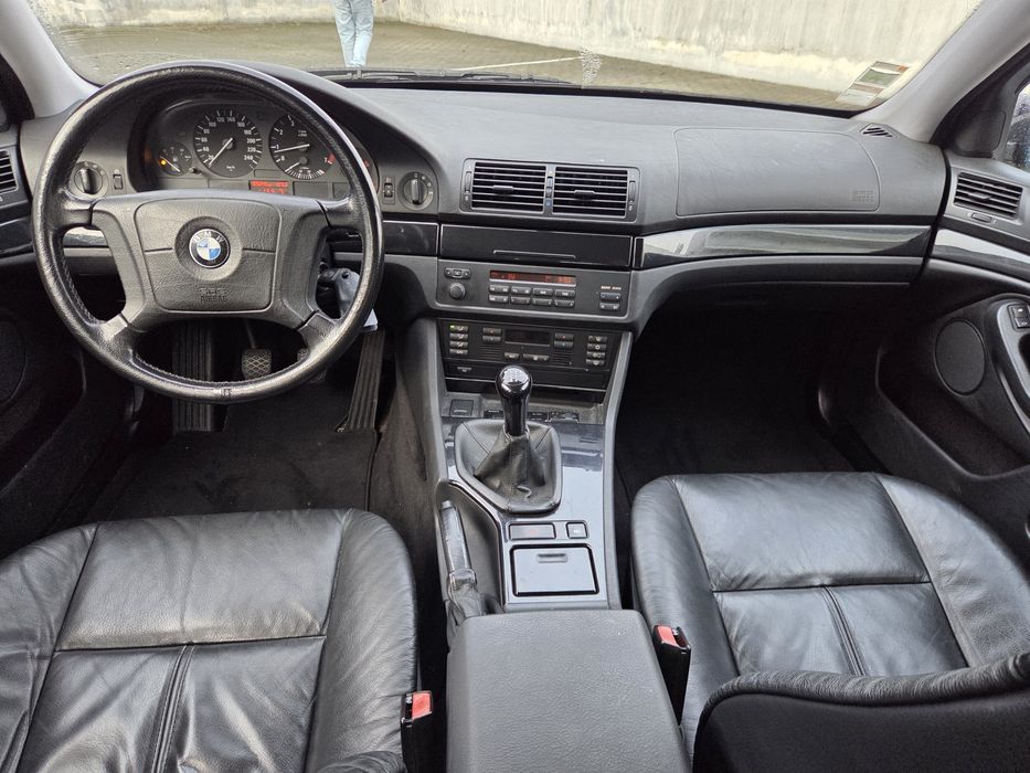 BMW E39 520i (nacional) (1 único dono) (todo original) 165000kms