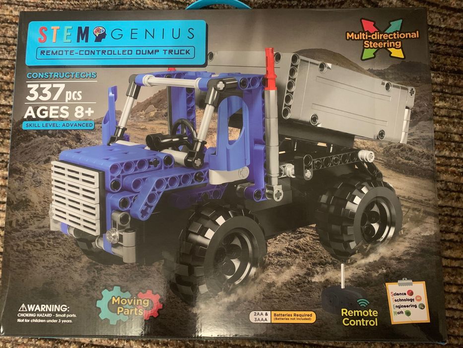 Машинка на радіокеруванні(лего)