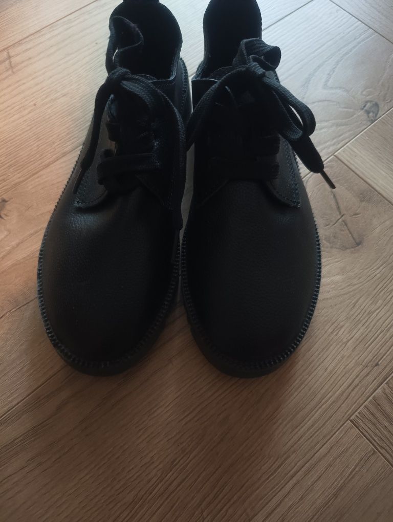 Buty czarne eleganckie 36
