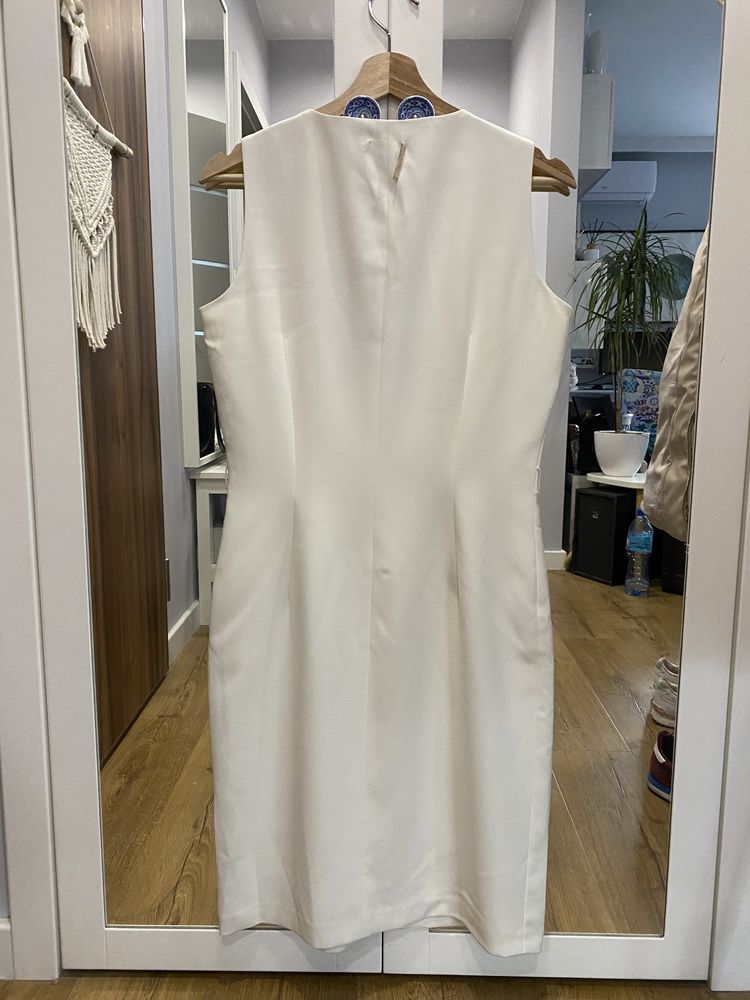 Nowa biała sukienka Monnari