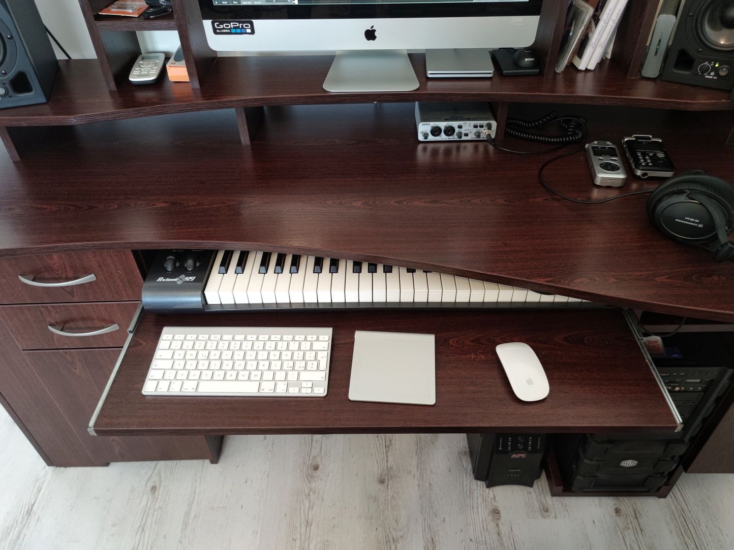 Стол компютерний, для студії звукозапису, midi, imac 27, adam, крісло